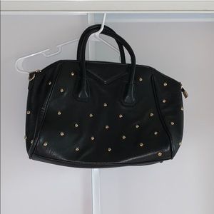 Black Purse